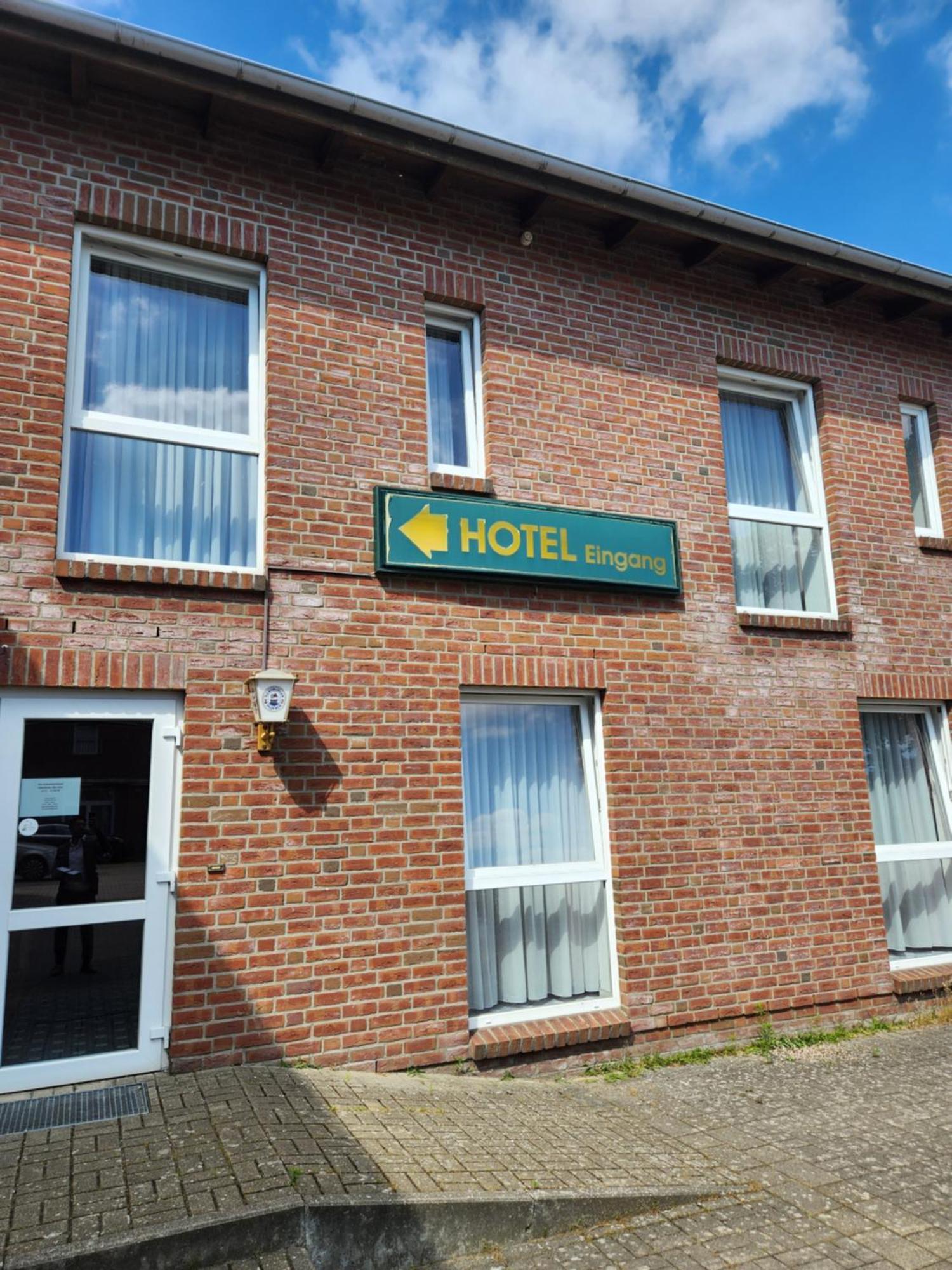 Hotel Hoyers In Pinneberg Prisdorf Екстериор снимка