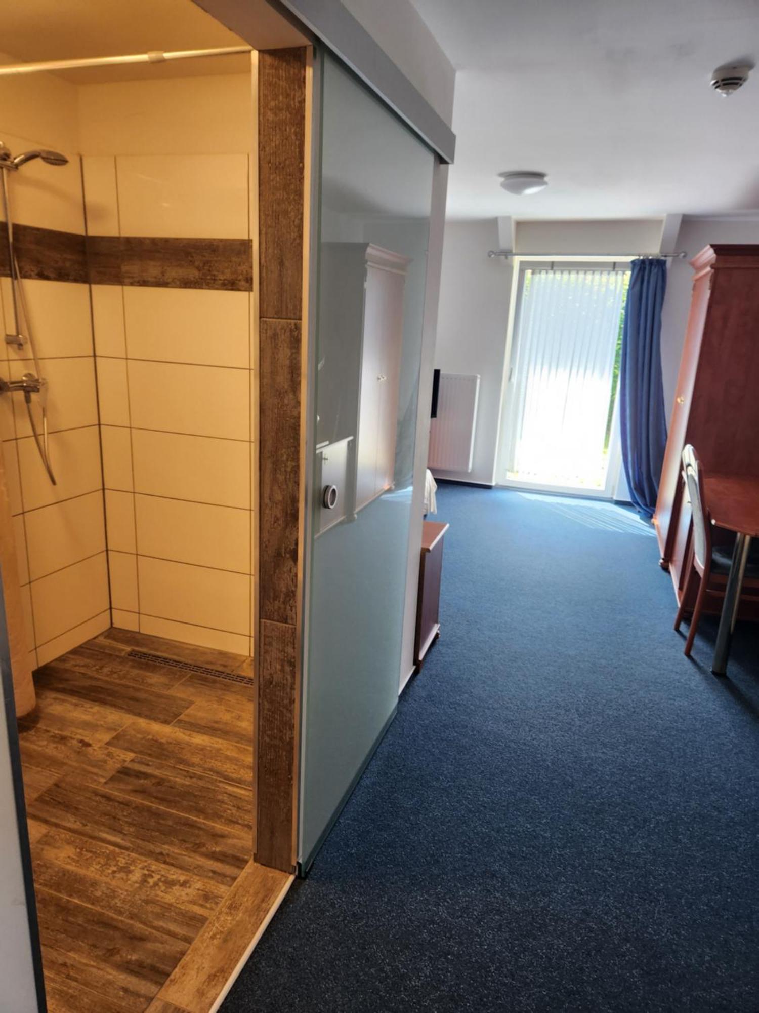 Hotel Hoyers In Pinneberg Prisdorf Екстериор снимка