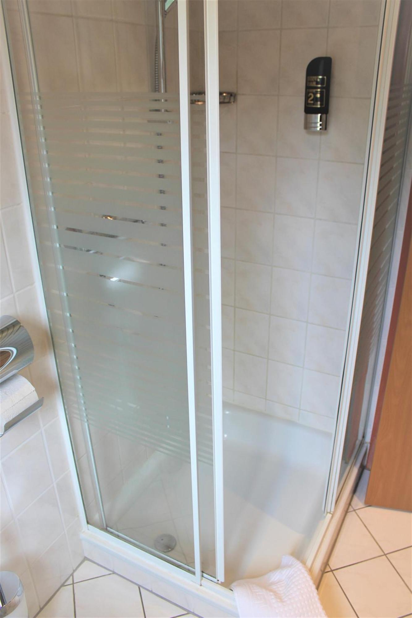 Hotel Hoyers In Pinneberg Prisdorf Екстериор снимка